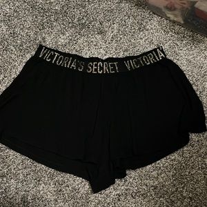 BLACK VICTORIA SECRET PAJAMA SHORTS